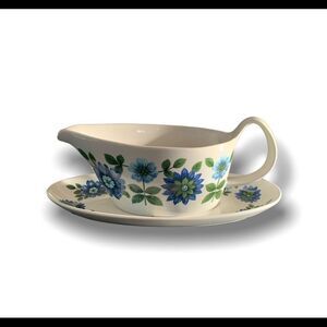 Vintage MCM Gravy Boat w/tray